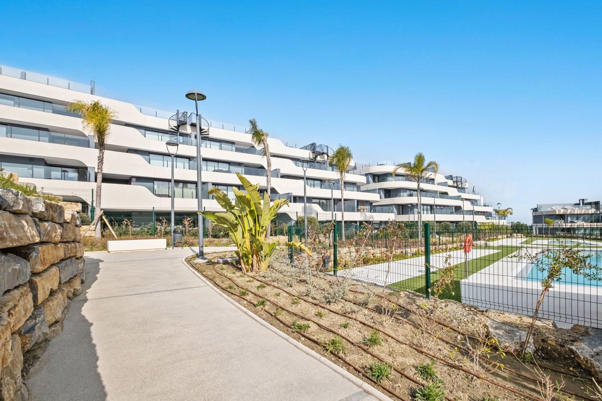 Apartment Middle Floor in Estepona