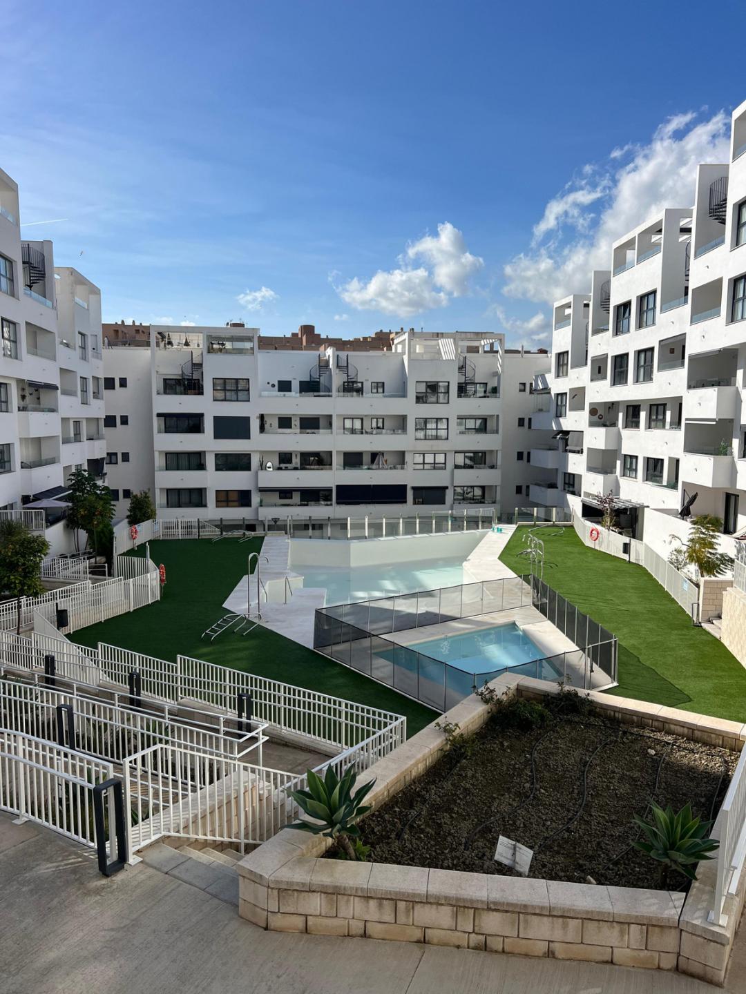 Apartment Middle Floor in Estepona