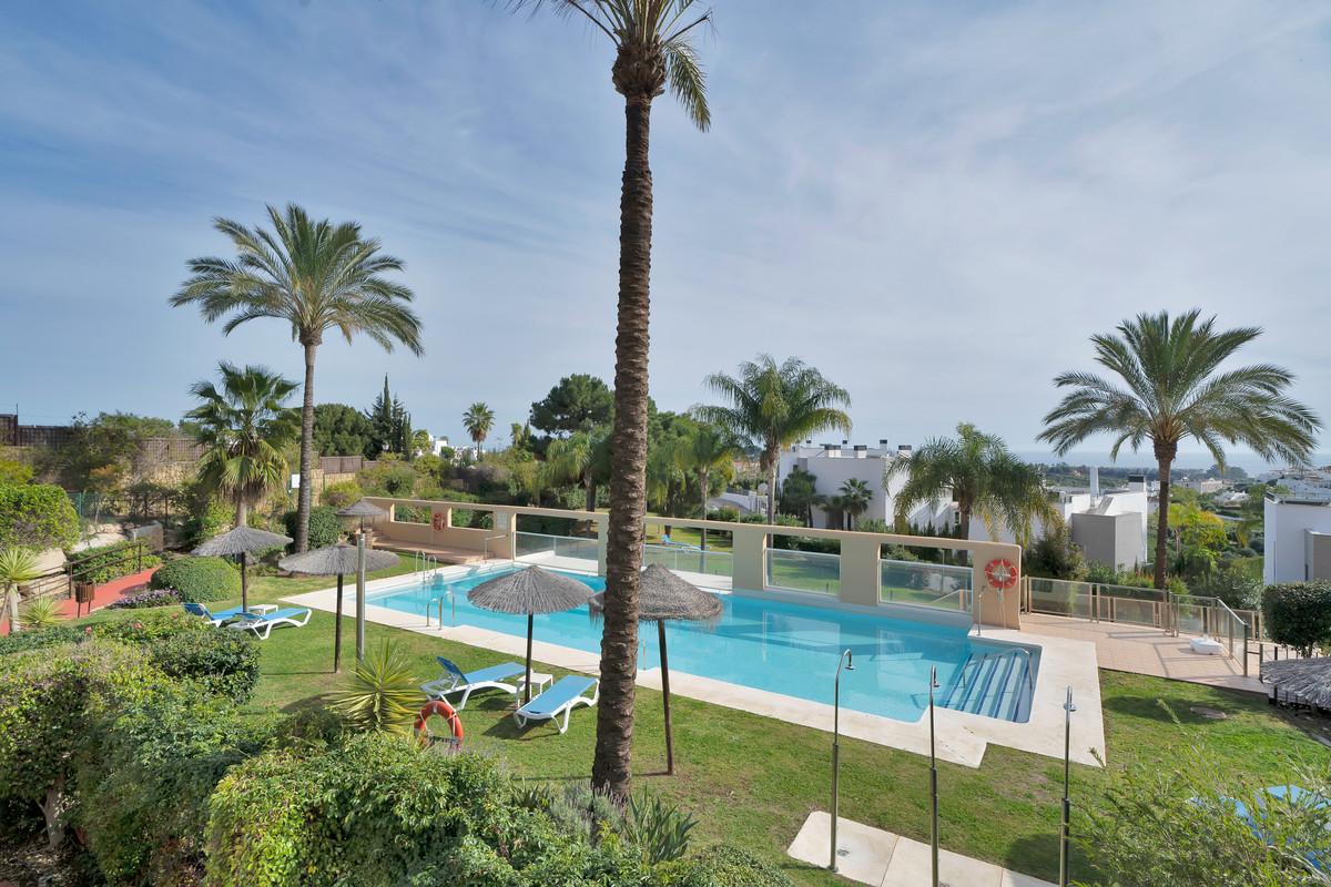 Apartment Middle Floor in Estepona