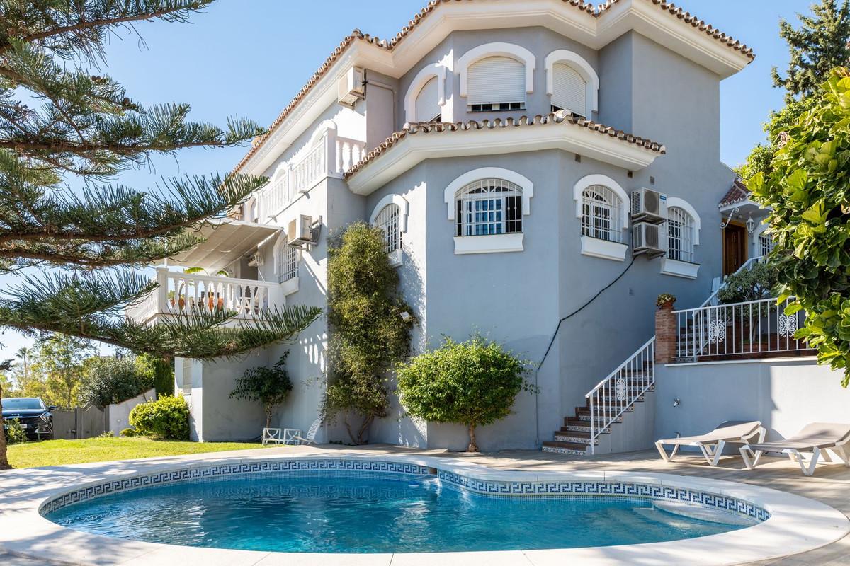 Villa Detached in Málaga Este