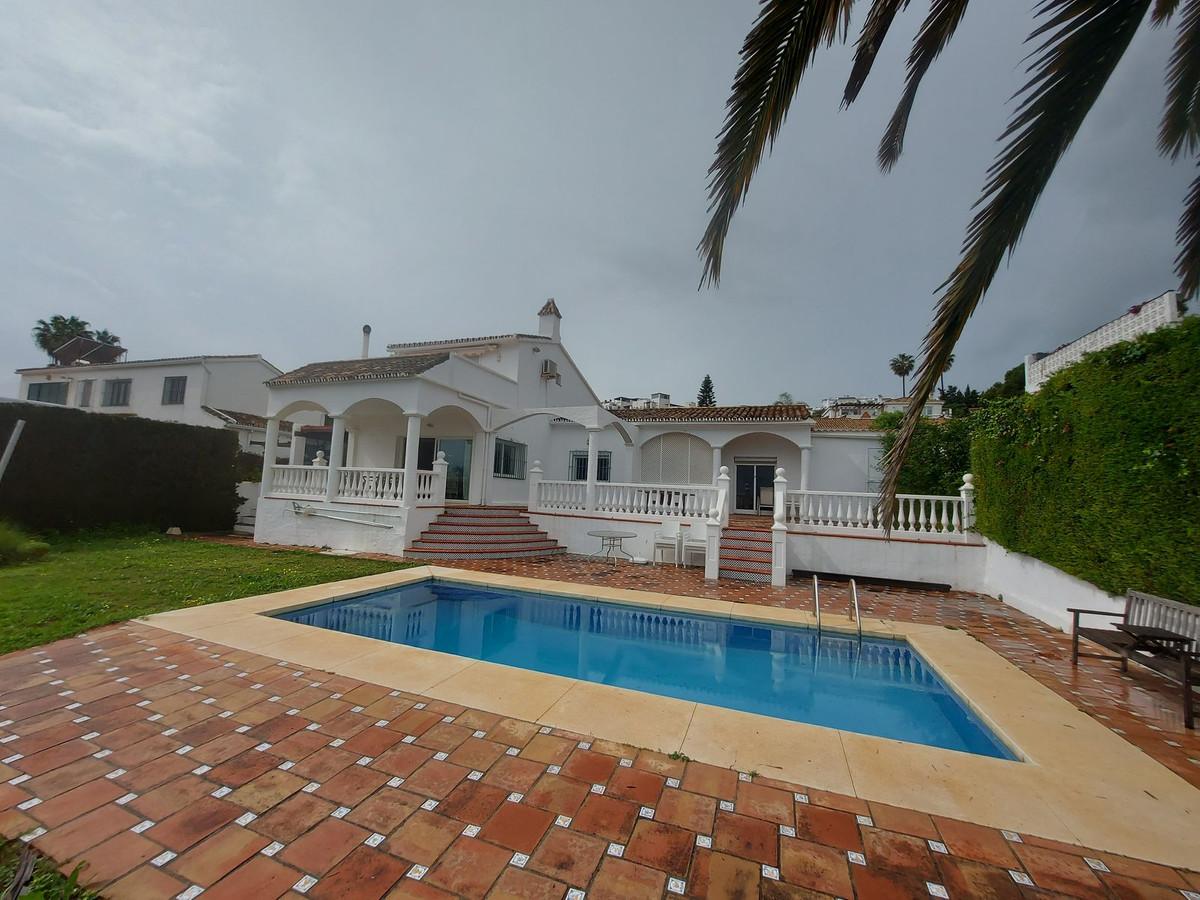 Villa Detached in La Duquesa