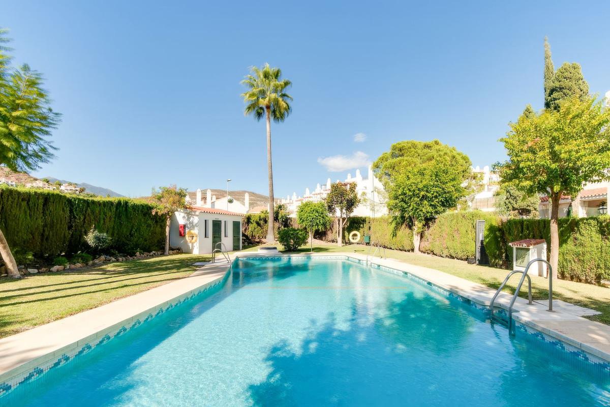 Townhouse Terraced in Nueva Andalucía