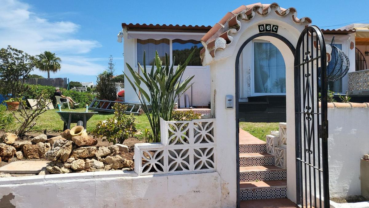 Villa Semi Detached in El Faro